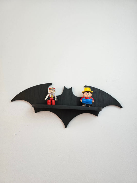 Batman hylde i træ - køb online