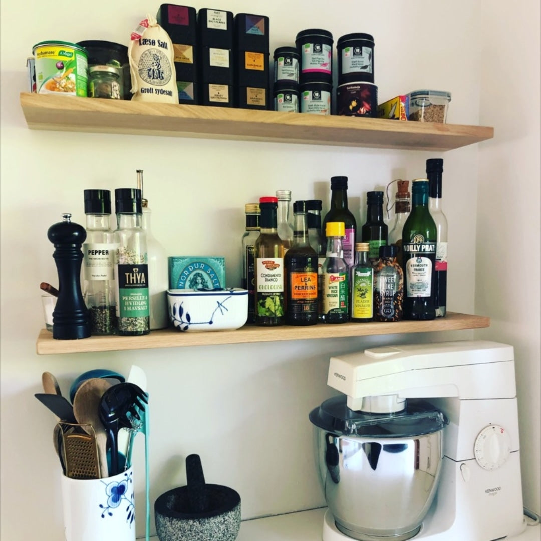 Svævehylde i egetræ