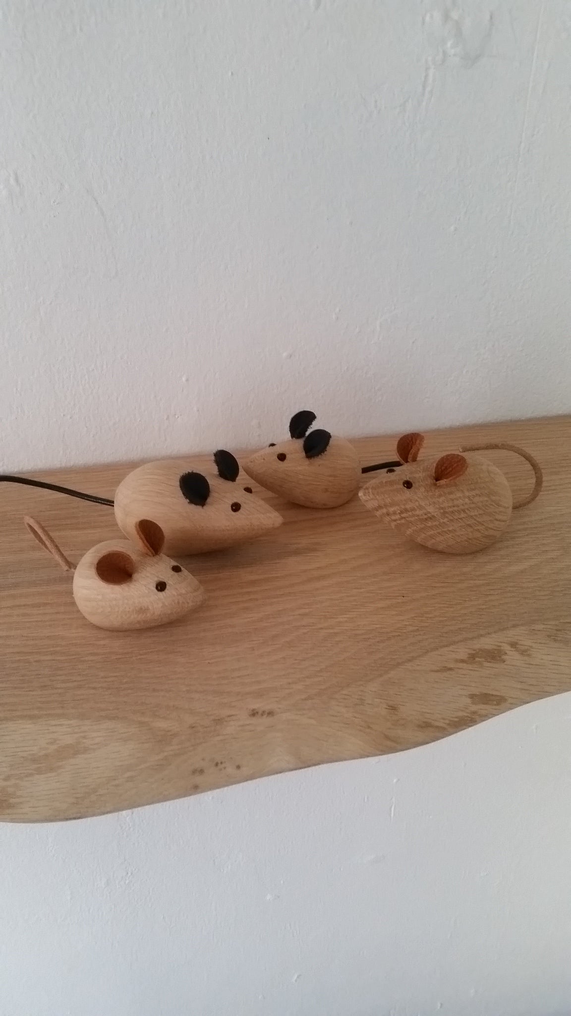 Håndlavede små træmus