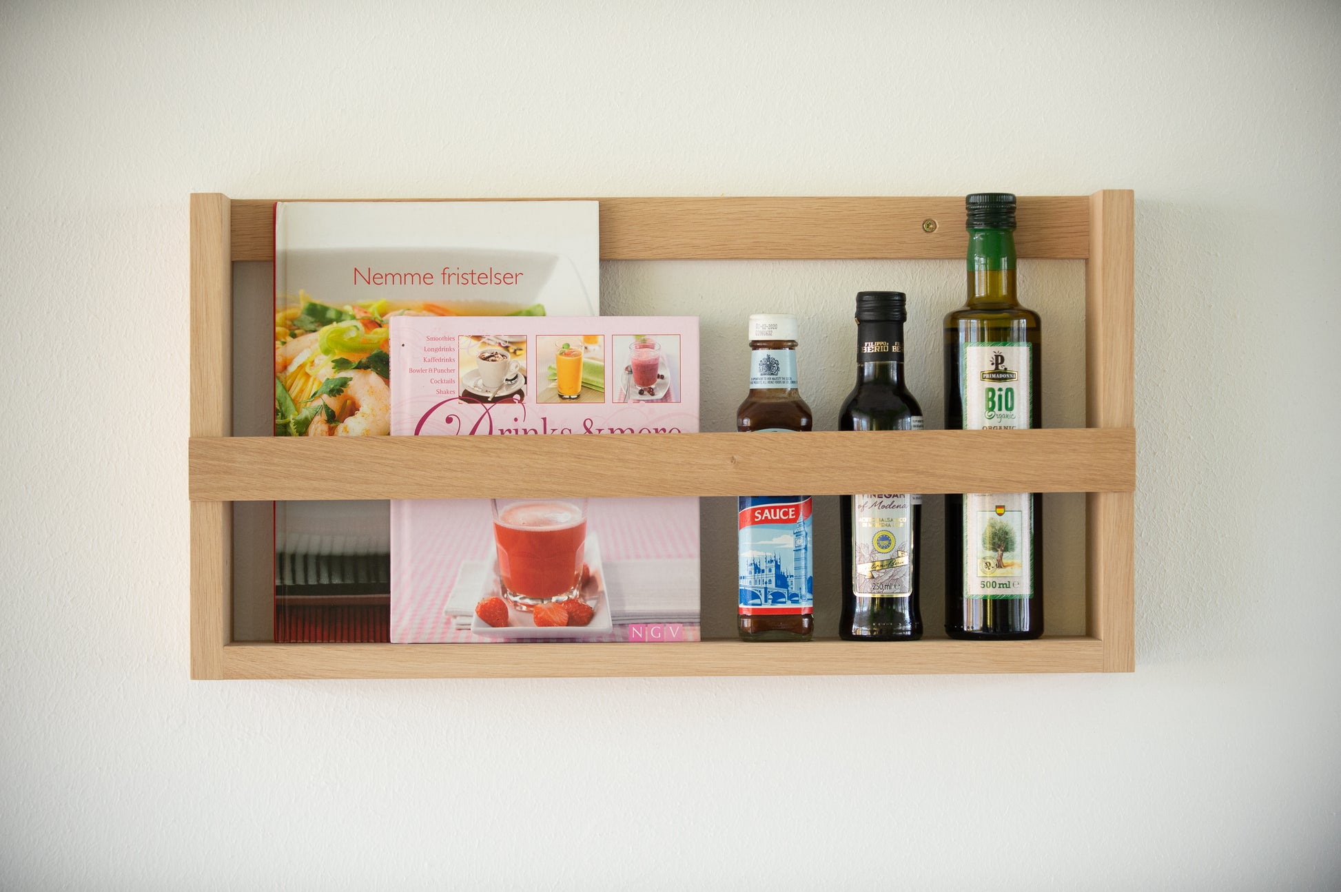 Magasinholder i egetræ